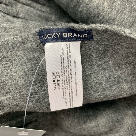 Lucky Brand Fringed Scarf Soft Brushed Gray NWT - Picture 9 of 10